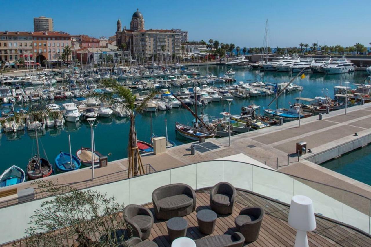 F3 Plein centre plage à 50 m (rue calme) parking possible Saint-Raphael (Var) Exterior foto