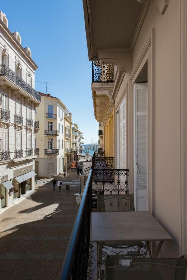 F3 Plein centre plage à 50 m (rue calme) parking possible Saint-Raphael (Var) Exterior foto